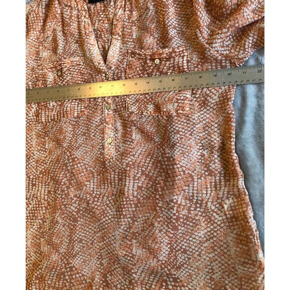 Womens Tunic Blouse Sz M Semi Sheer Peach Animal Print Camisole Roll Tab Sleeves - Picture 10 of 11
